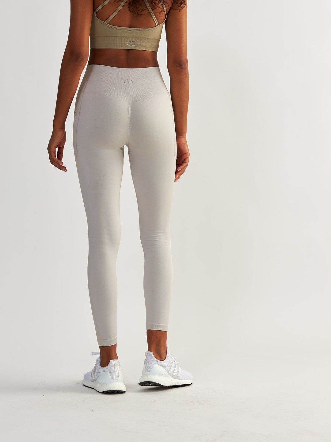 Light Grey Leggings with Pockets - Lift Me Up